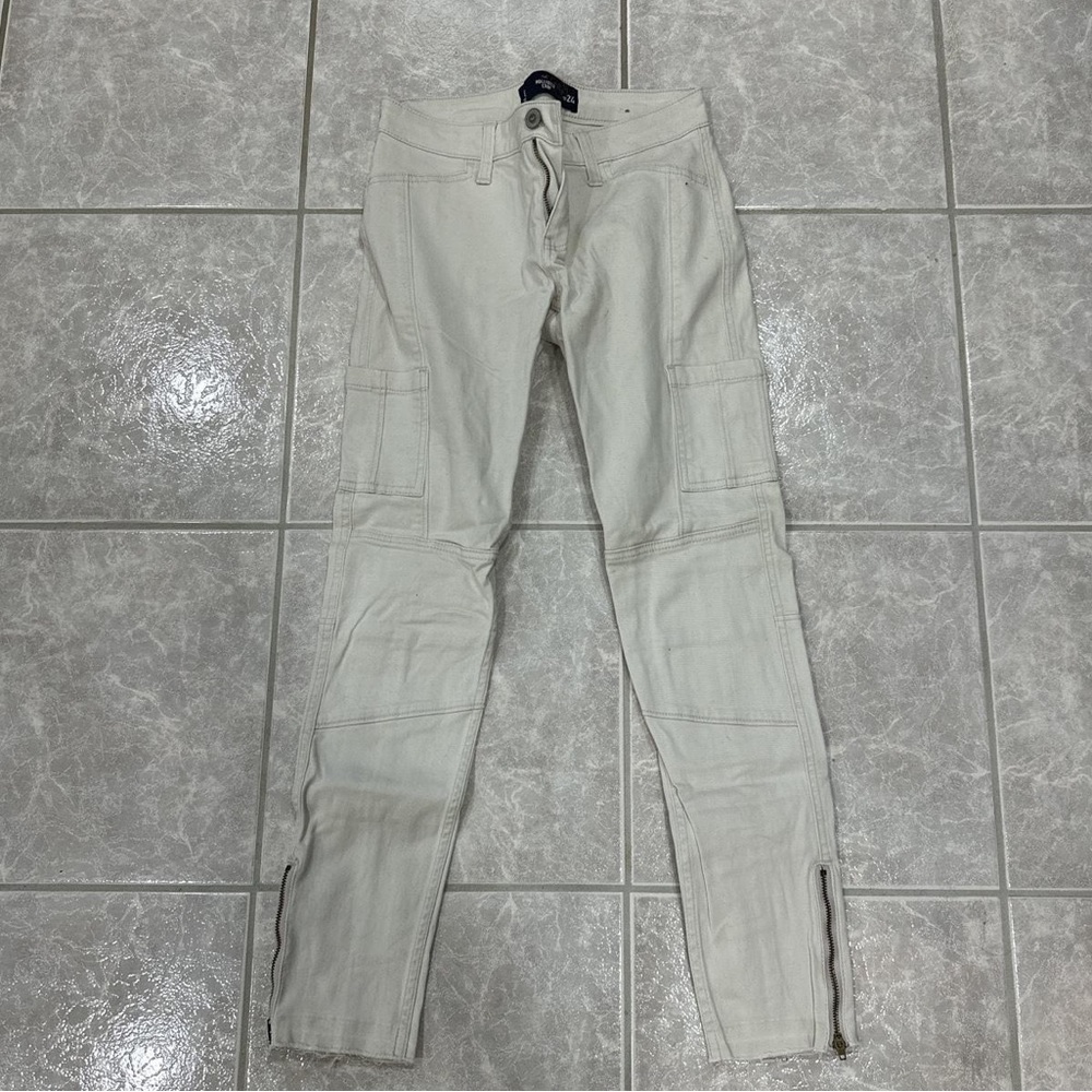 cream/white jeans